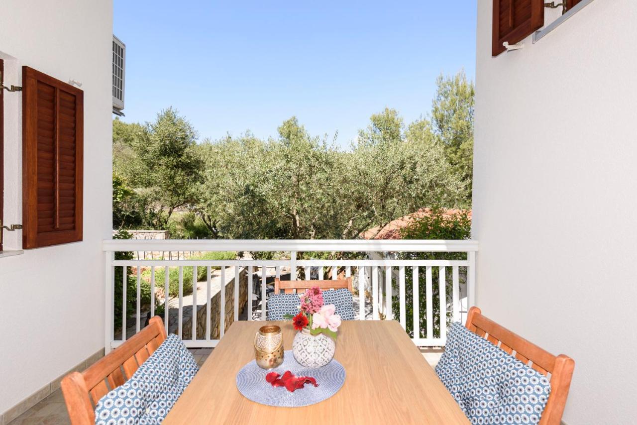 מרינה Apartments Kaskada מראה חיצוני תמונה