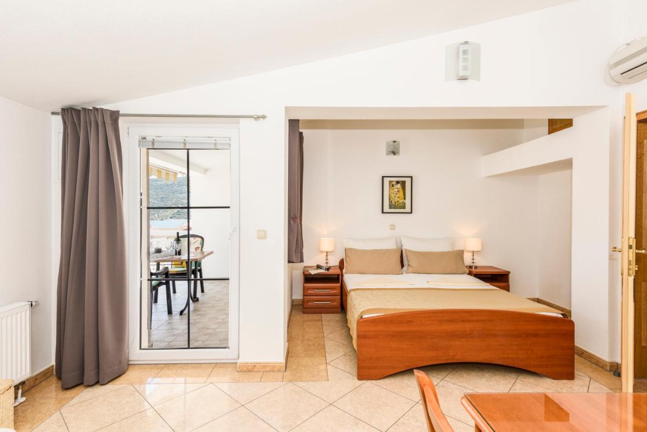 מרינה Apartments Kaskada מראה חיצוני תמונה