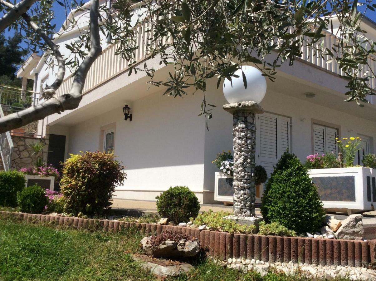מרינה Apartments Kaskada מראה חיצוני תמונה