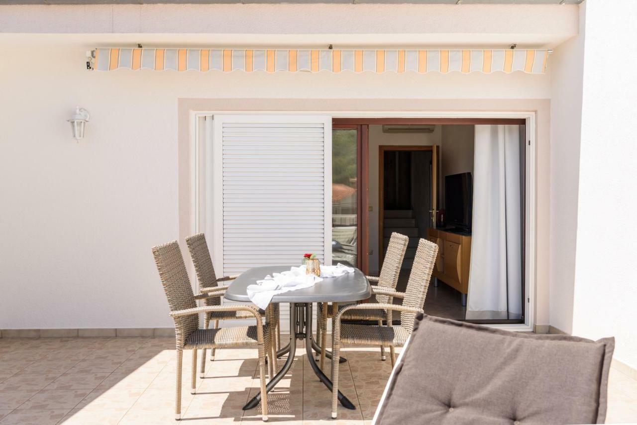 מרינה Apartments Kaskada מראה חיצוני תמונה