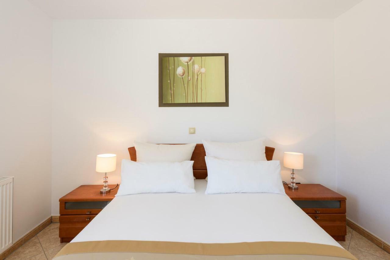מרינה Apartments Kaskada מראה חיצוני תמונה